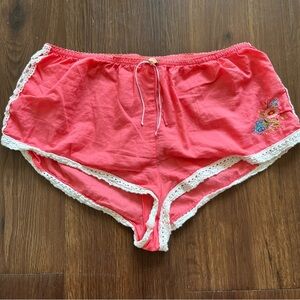 Y2K 2003 Victoria's Secret Embroidered Bloomer Shorts Pink Crochet Lace Coquette